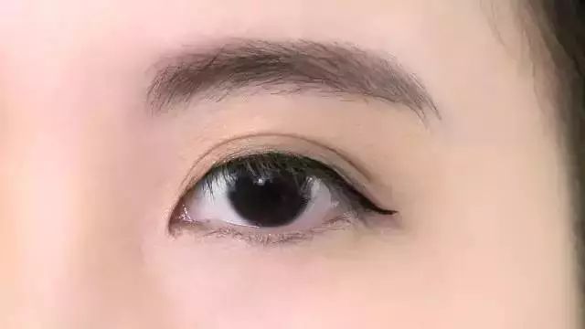 美妝|內雙,單眼皮該怎麼塗眼影?