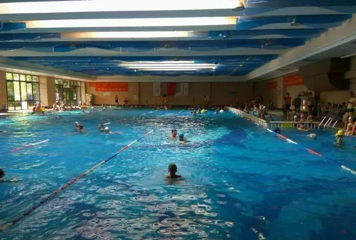 广州2018最新游泳池攻略落水瞬间降温20
