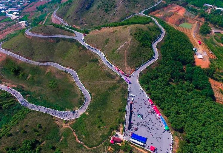 瓦房店南山盘山道图片