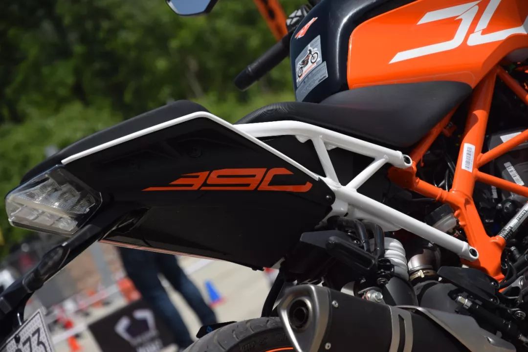 彎道利器全新ktm390duke山路試駕報告