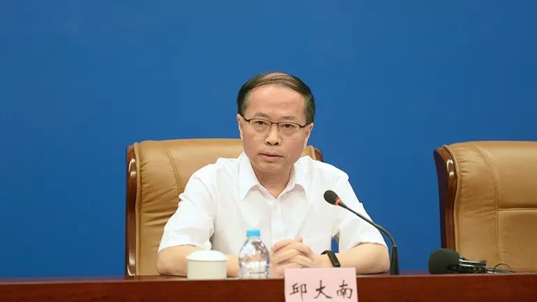 福建省国税局副局长邱大南本次的税率调整方案在设计时主要考虑了以下