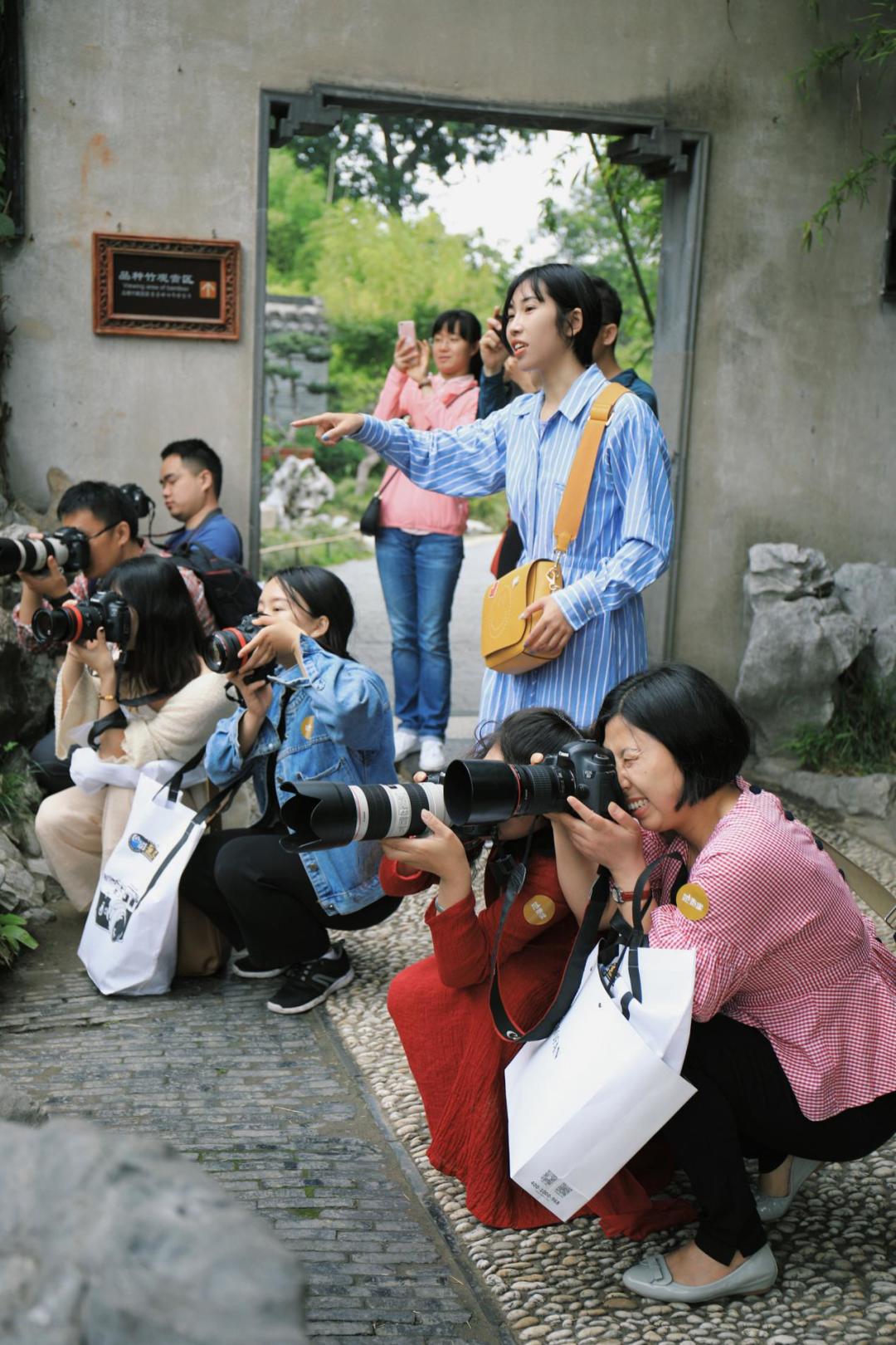 蝈蝈江南本人照片图片