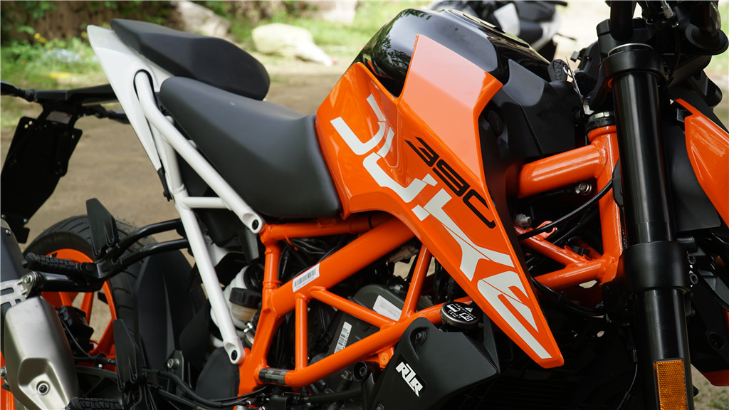 彎道火箭ktm390duke測評報告新鮮出爐