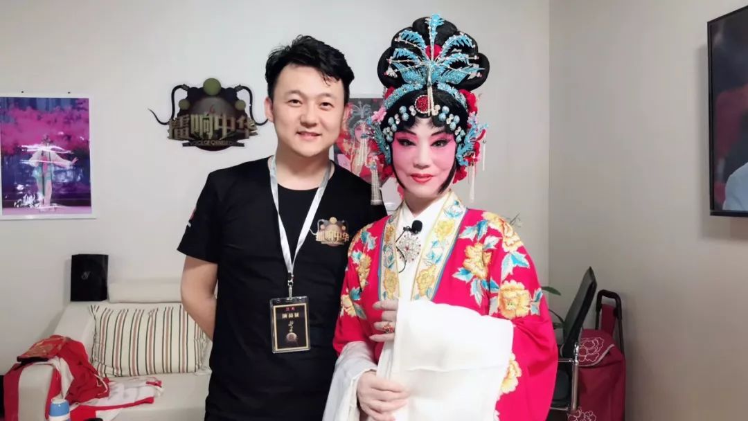 秦腔包东东结婚照图片