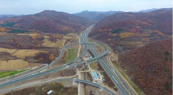 国道珲阿公路珲春市境内密江岭隧道今日起封闭施工