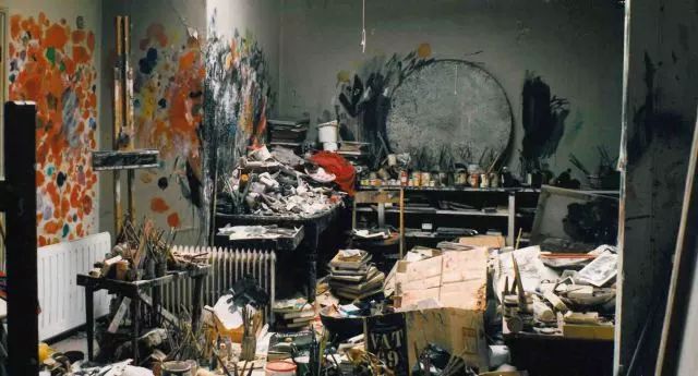 francis bacon in his studio1998年,the hugh lane 美術館團隊將