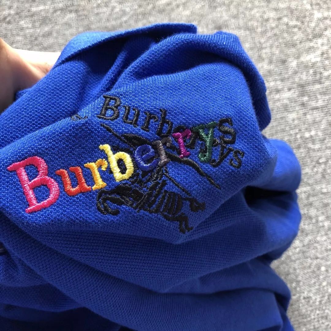 burberry彩虹标图片