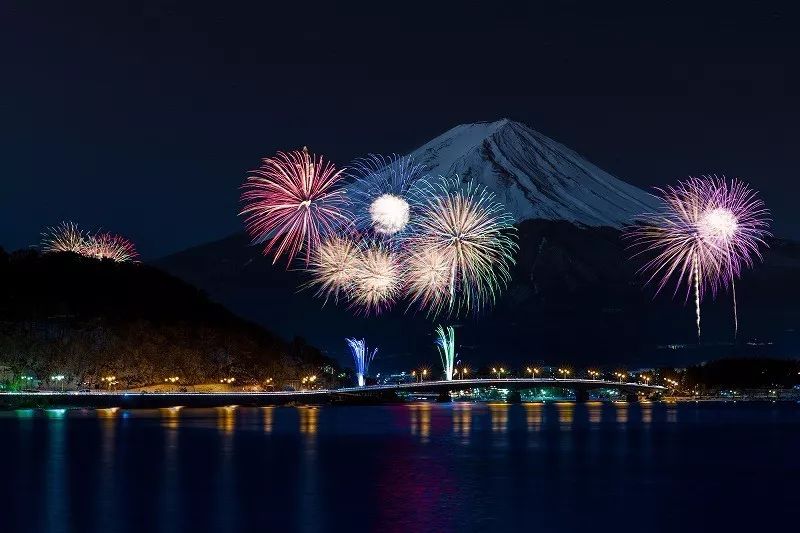 最美不过刹那烟火2018年日本全国花火大会时间表