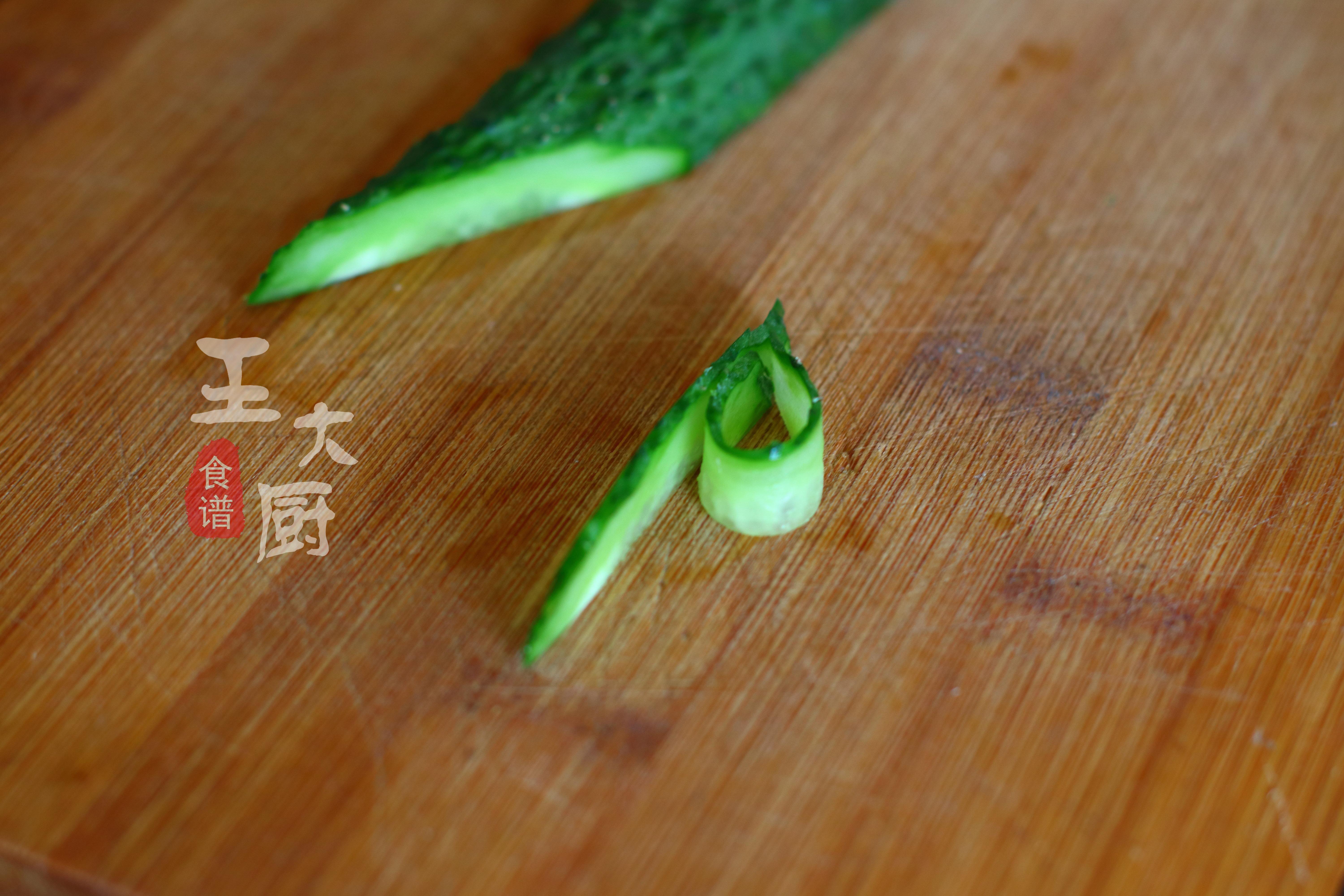 一學就會的美食點綴黃瓜圍邊普通家常菜立刻顏值飆升