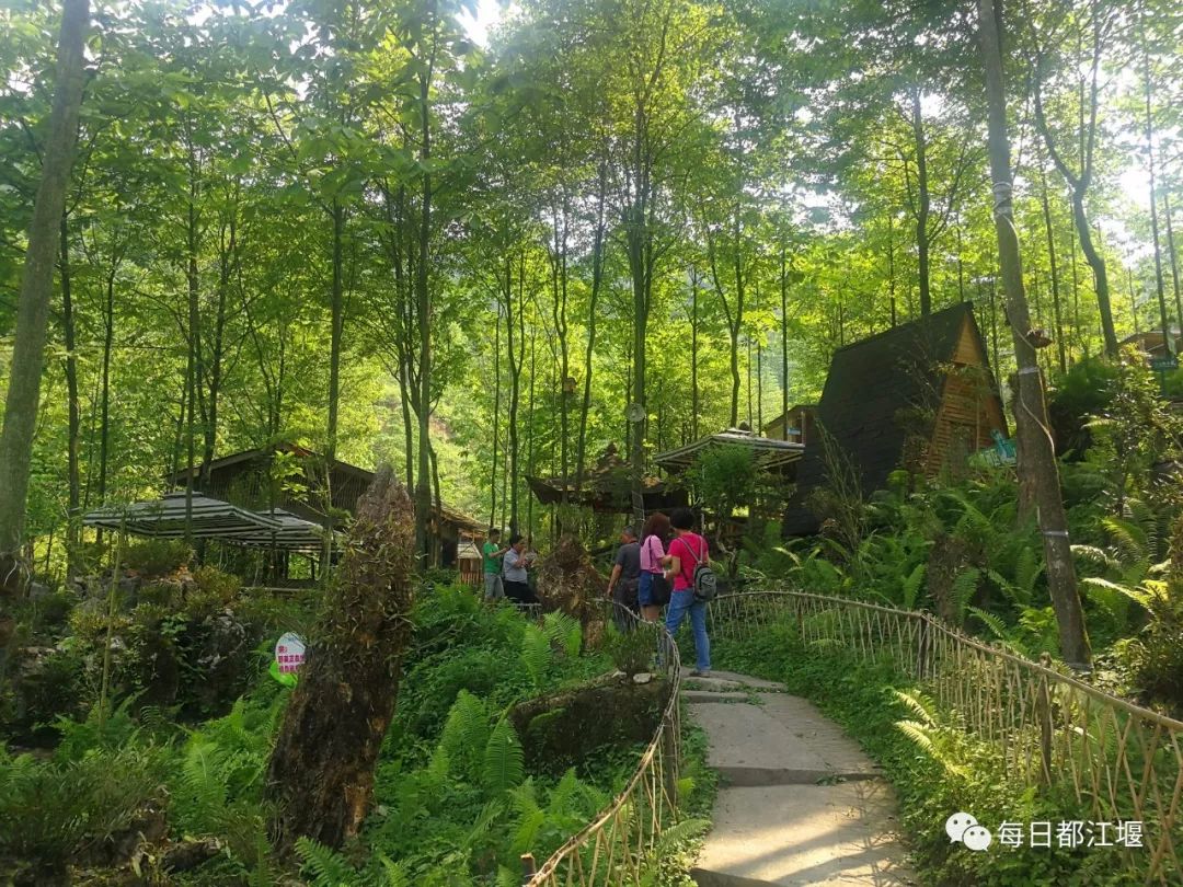 有山峦,竹林,溪流,野趣