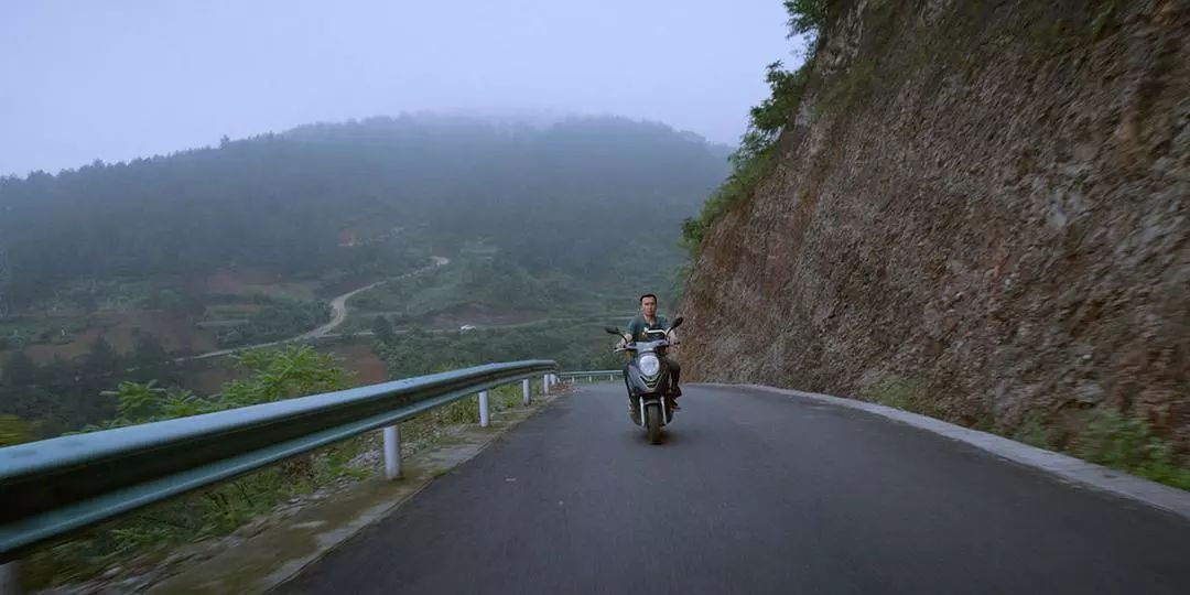 《惶然录:平静,或不安与欲望的变形 毕赣的《路边野餐,原定片名