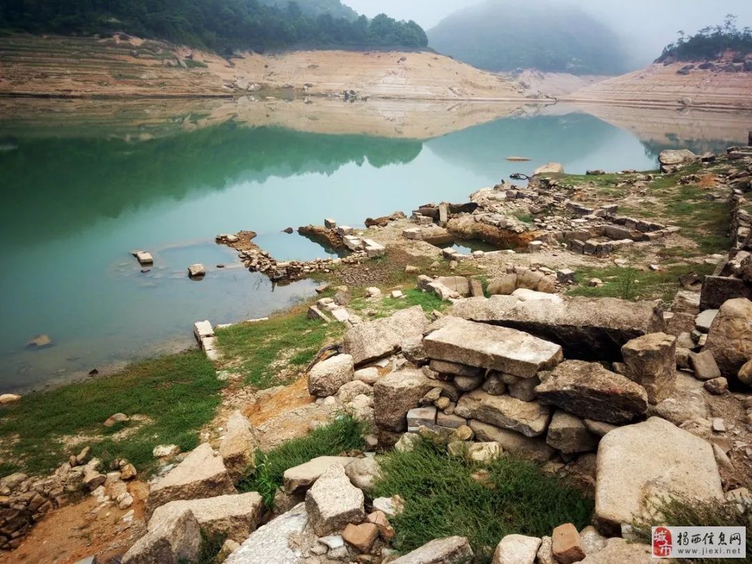 重大潮汕某地持续干旱一水库惊现沉睡百年古村落遗址