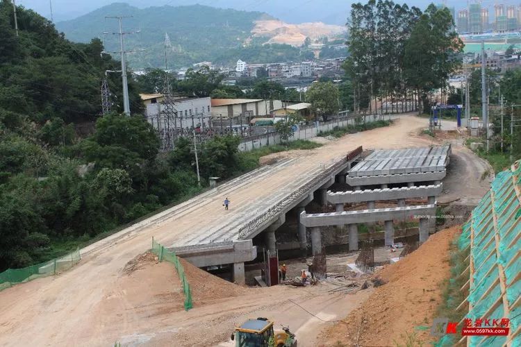 华莲西路二期隧道图片