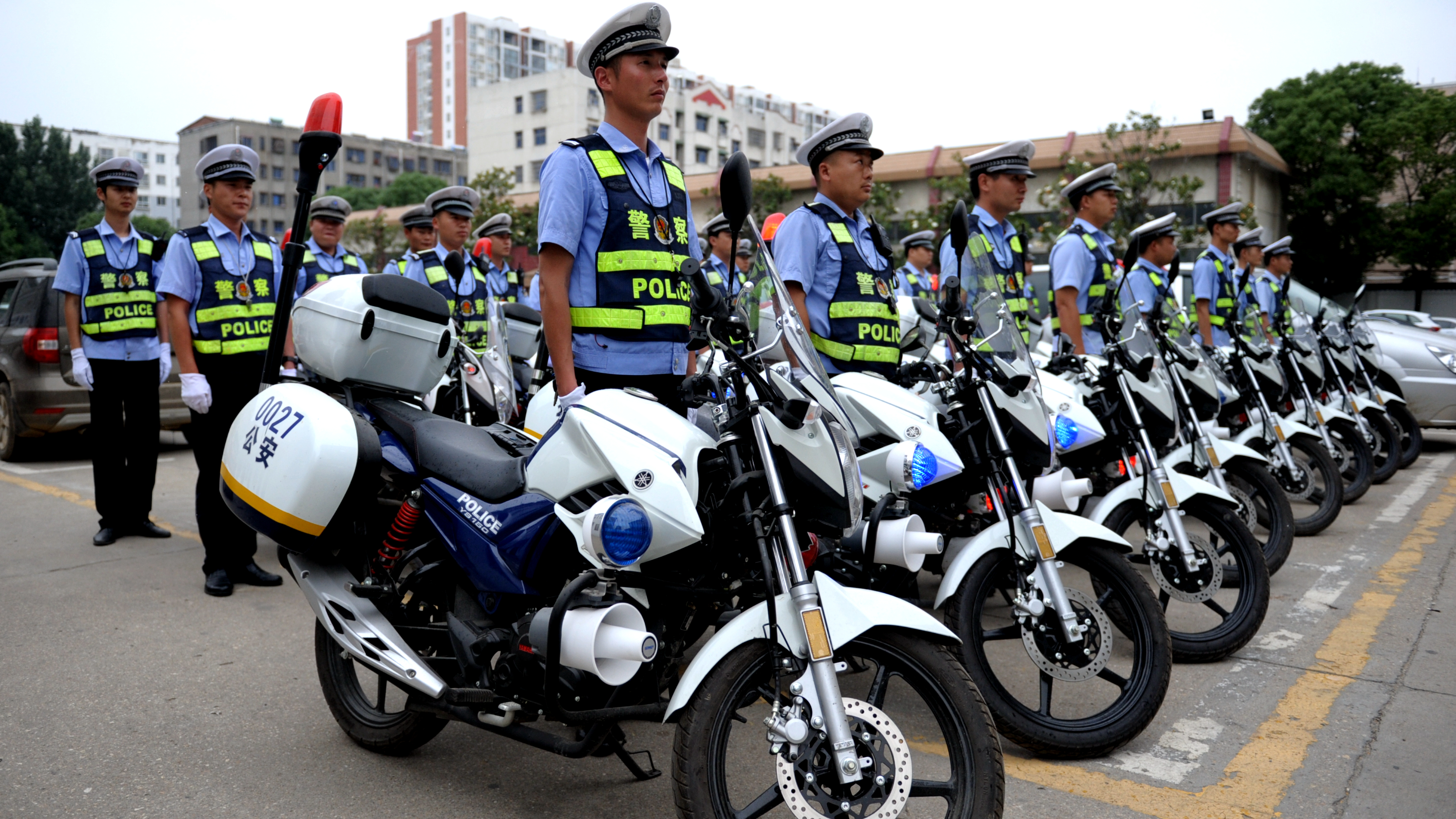 枣阳市公安局为路长配发15辆警用摩托车