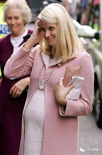 挪威王妃4度怀孕图片