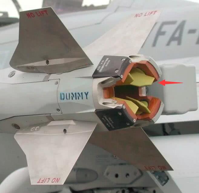 新一代空空导弹推力矢量典型设计,高温燃气直接冲击舵面,舵机控制功率