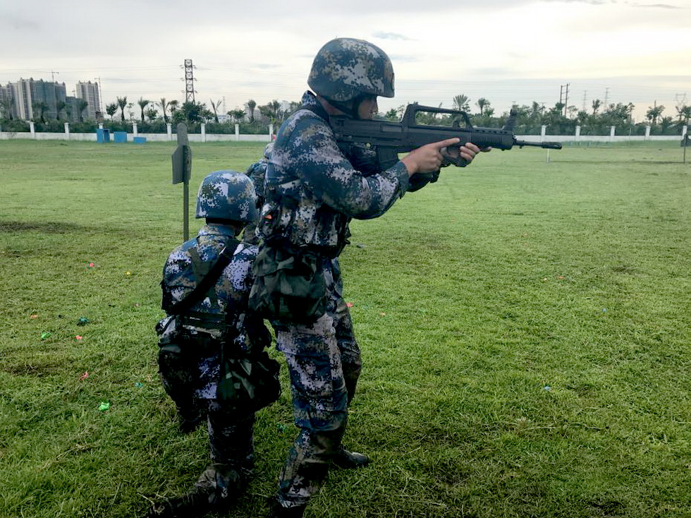 两栖侦察兵图片