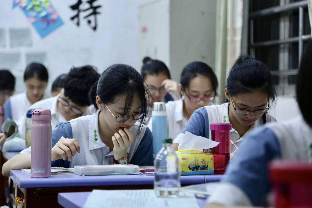 高考,我们来了!禅城高三学子奋力冲刺,看完热血沸腾!