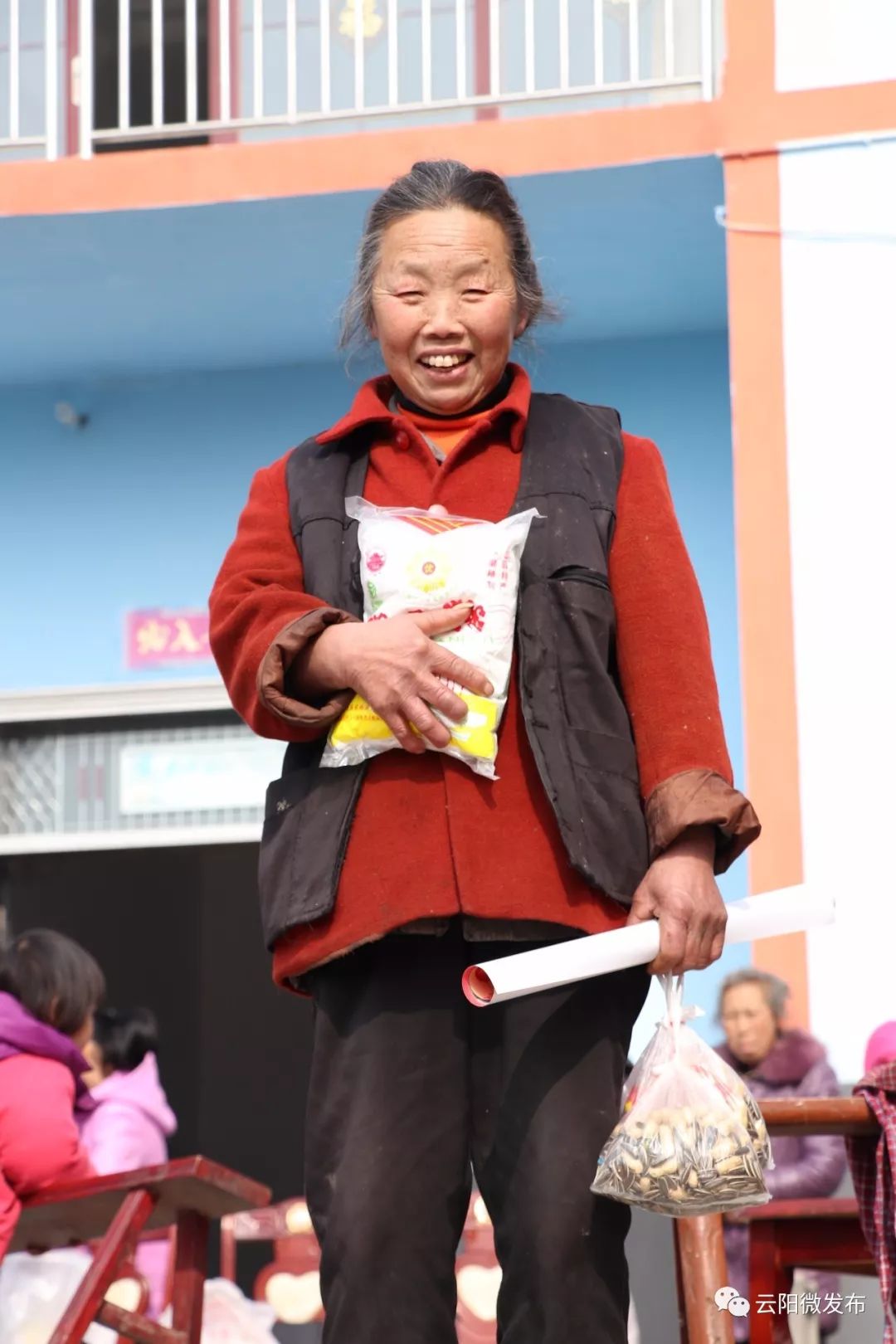 同奔小康路丨全县脱贫攻坚的真实写照哪组最能打动你