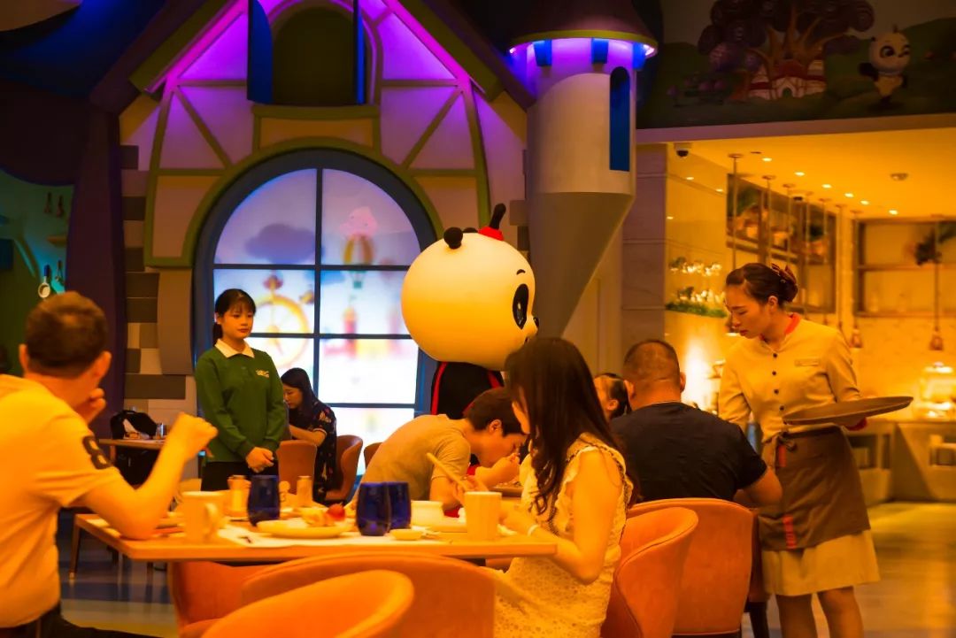 入住长隆熊猫酒店天天都是儿童节
