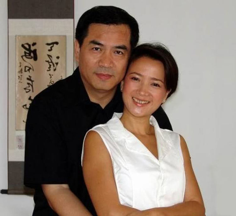 冯绍峰现在的妻子是谁图片