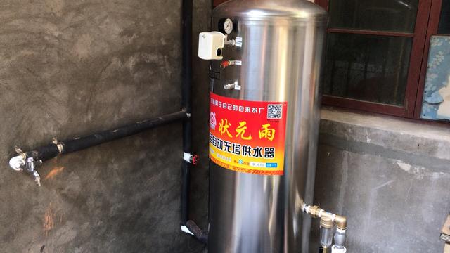 無塔供水器壓力罐我家也不例外,父親在去年就張羅著開始建房子,外觀也