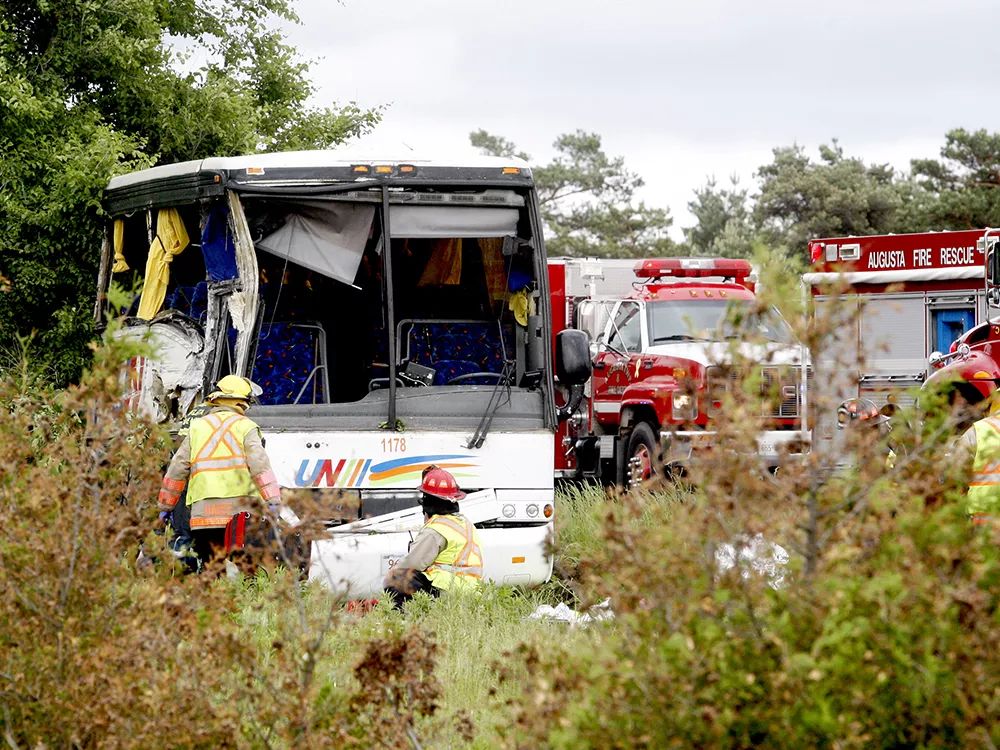 中國旅行團加拿大高速公路車禍,1人死亡,24人受傷,遊客主要來自江浙滬