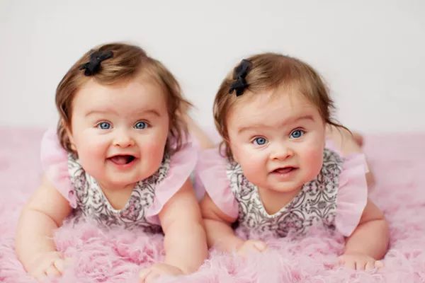 一次拥有两个宝宝,双胎秘密,想要生个双胞胎吗 