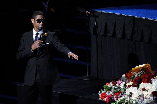 迈克尔杰克逊葬礼耗资千万全球十亿人悼念科比魔术师惋惜