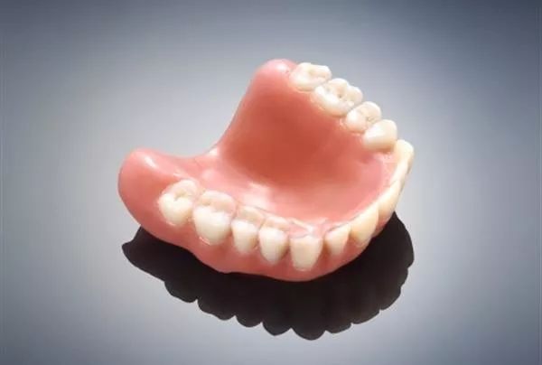 假牙佩戴者必看!能自动杀灭口腔细菌的3d打印假牙