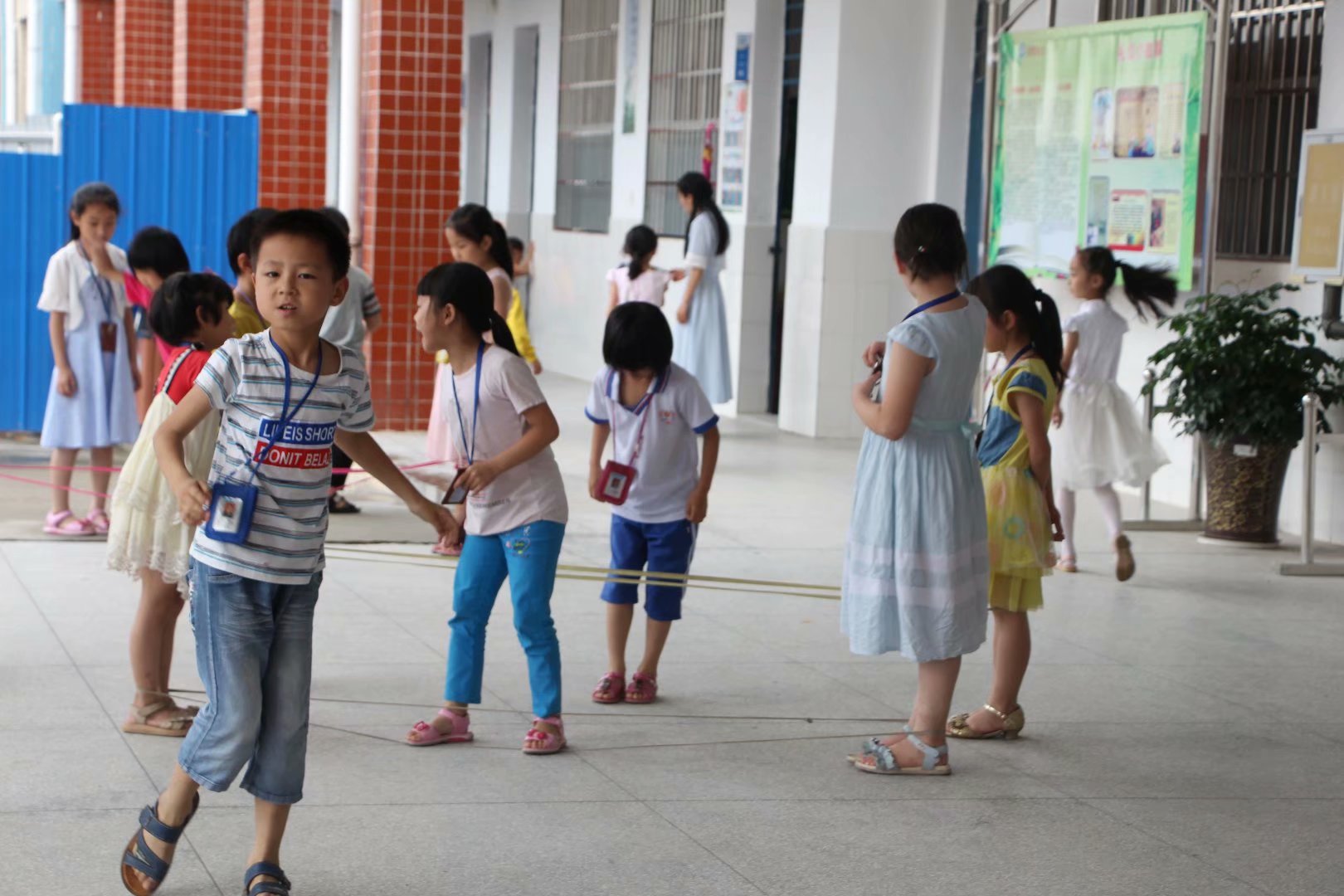 小學你好尋烏縣石圳幼兒園參觀小學活動