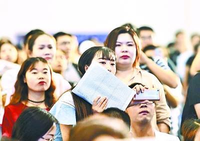 武汉八折大学生安居房:临空港青年城摇号中了