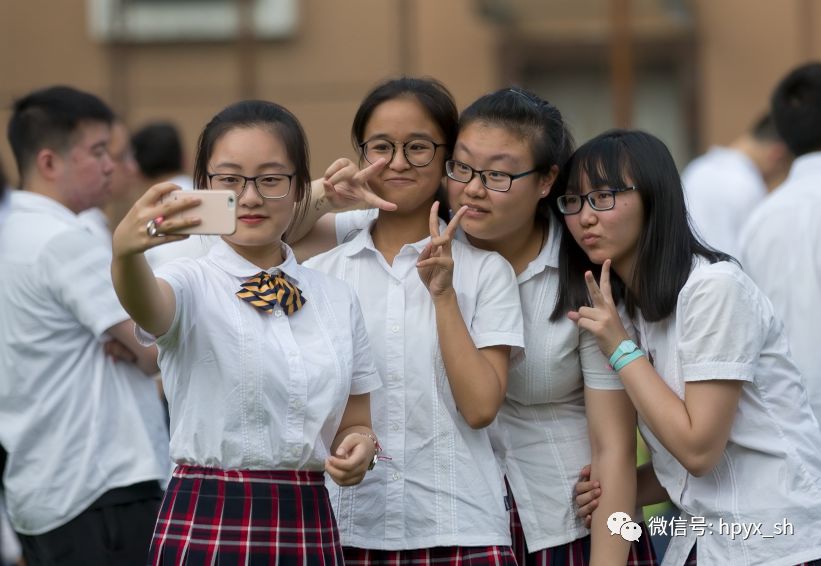 致敬校園致敬青春盧灣高級中學畢業照趣味無限