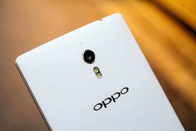 官方海报暗示,oppo find x外观或有大惊喜!