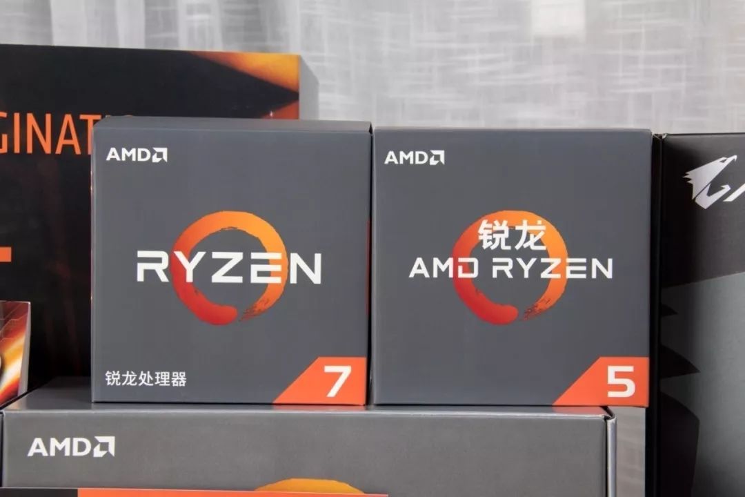 真旗舰装机,选择第二代锐龙更明智:amd锐龙7 2700x/锐龙5 2600x装机