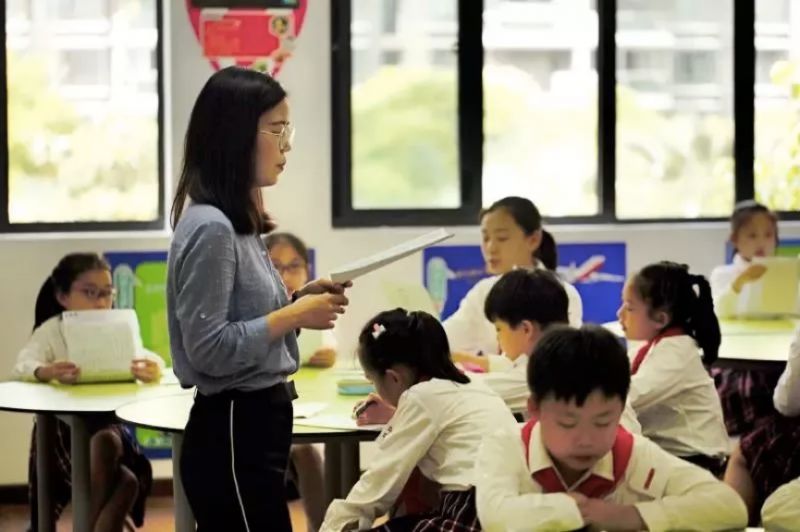 关注甘泉外国语中学上外尚阳外国语学校被授予上海市中小学非通用语种