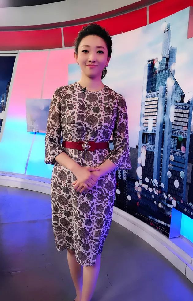 西欧北京卫视主持人图片