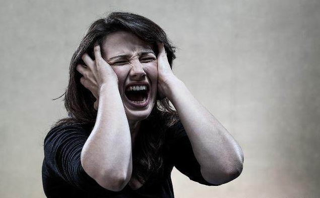 女性轻度抑郁症的5个表现,精神专家:最后1个很多人都会忽略!