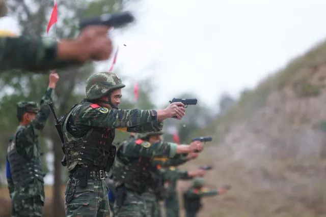 武警沙狐突击队图片