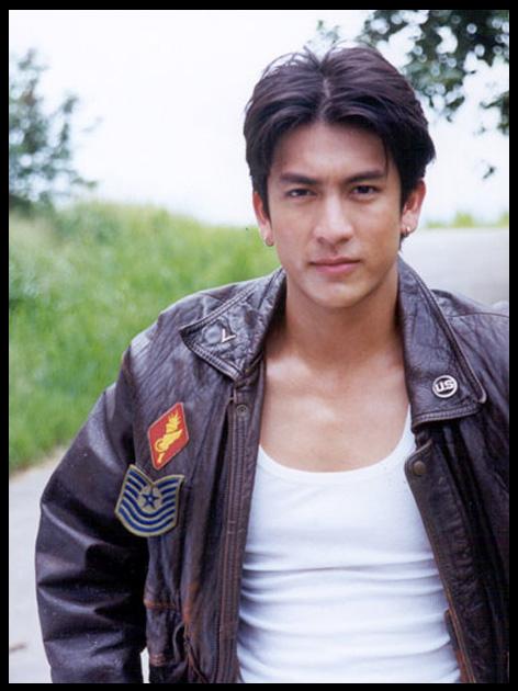 泰国男演员 年轻图片