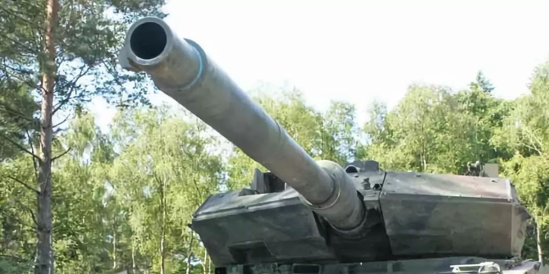 德国120毫米滑膛炮图片