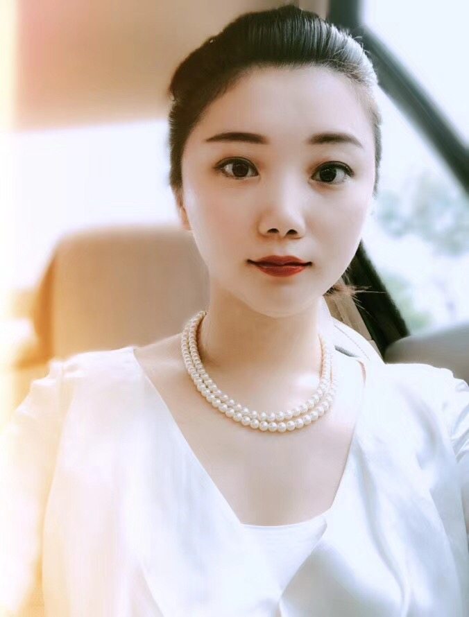 九零后美女李郝,居然是个律师集团ceo