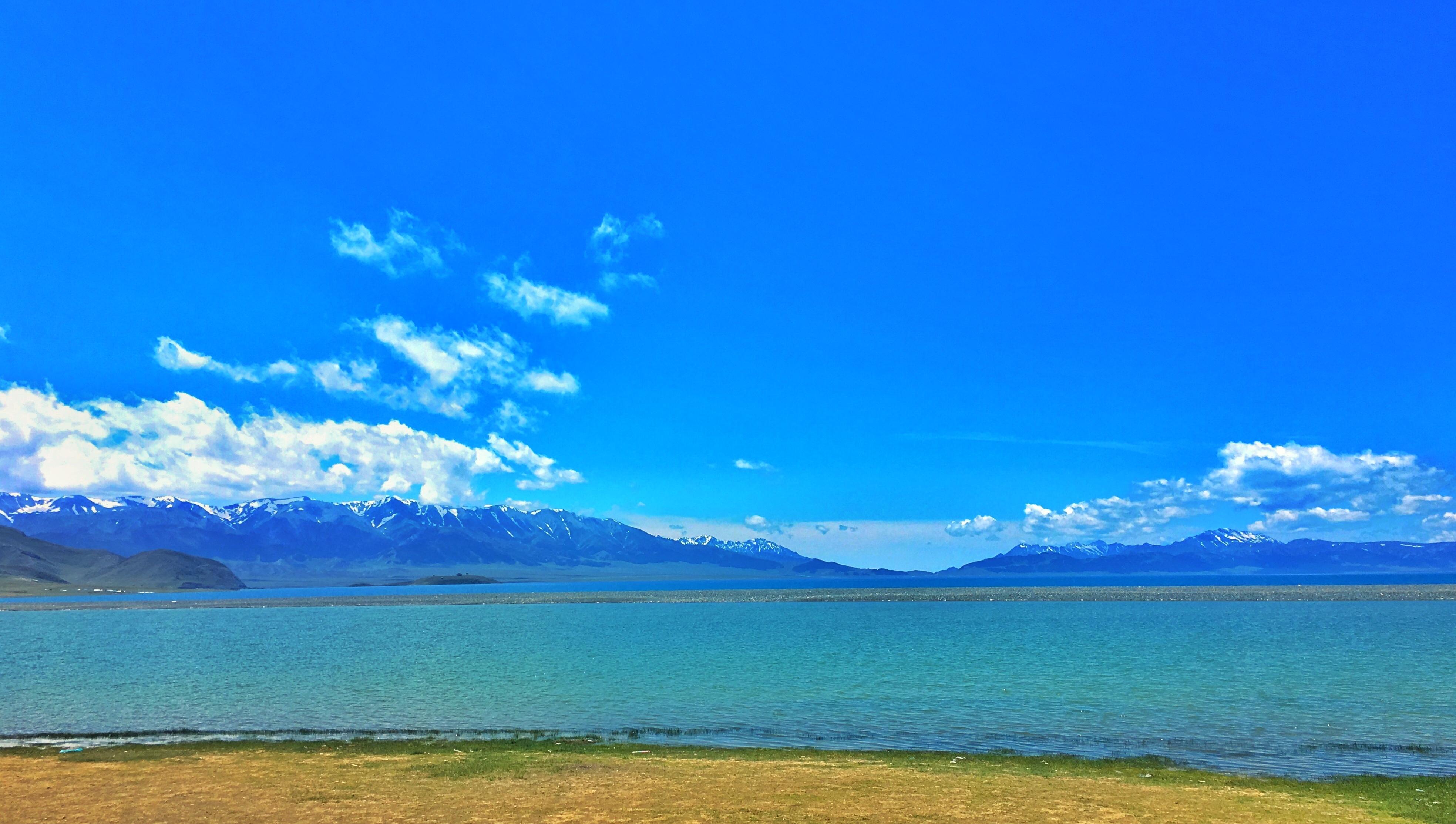 新疆最美湖图片