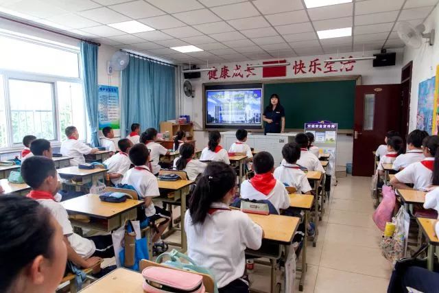 通州區馬駒橋金橋小學房山區北京小學接下來,東方時尚交通安全義務