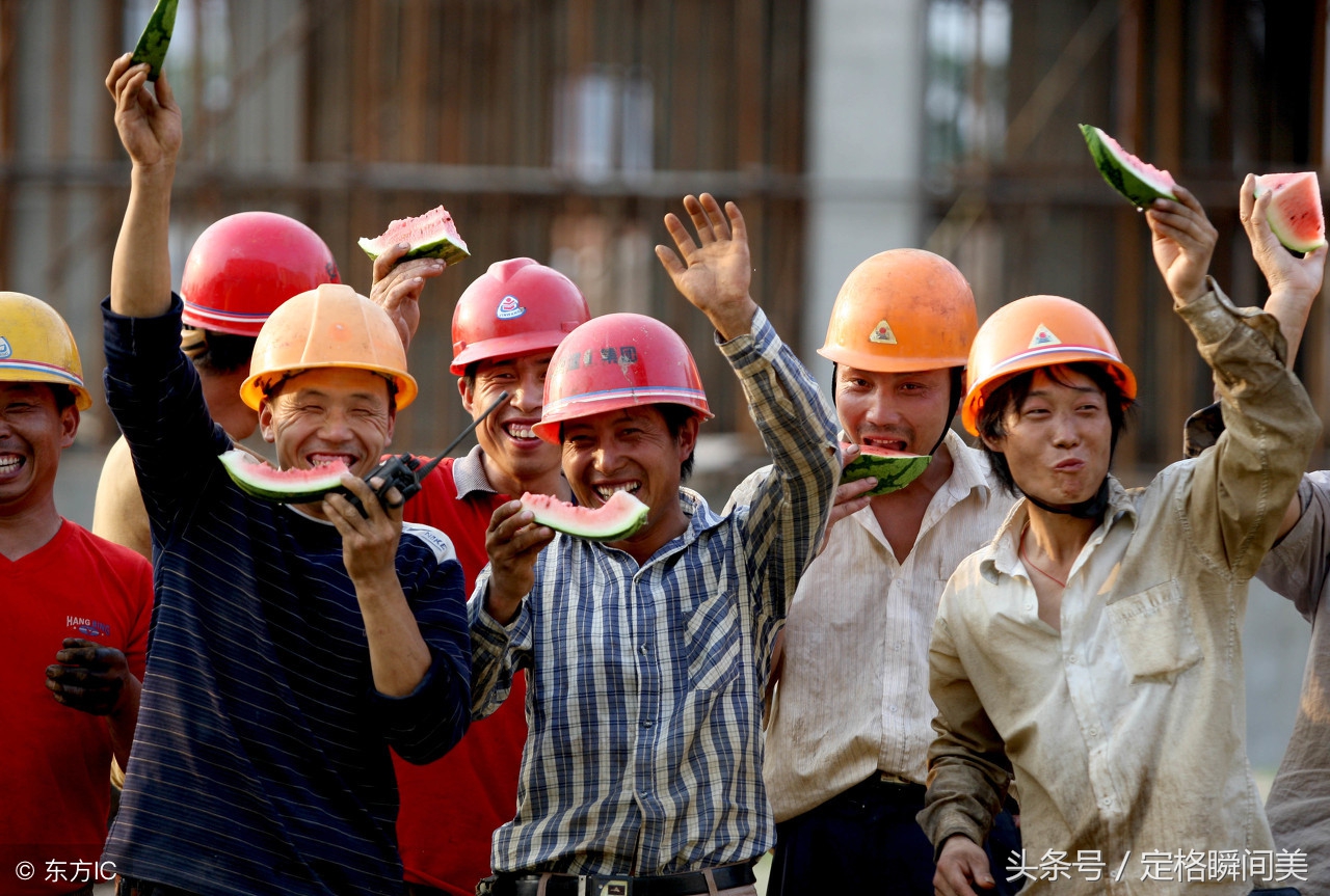 在船廠裡做一名電焊工,雖然有道不完的艱辛,但相比其它工種,它也有