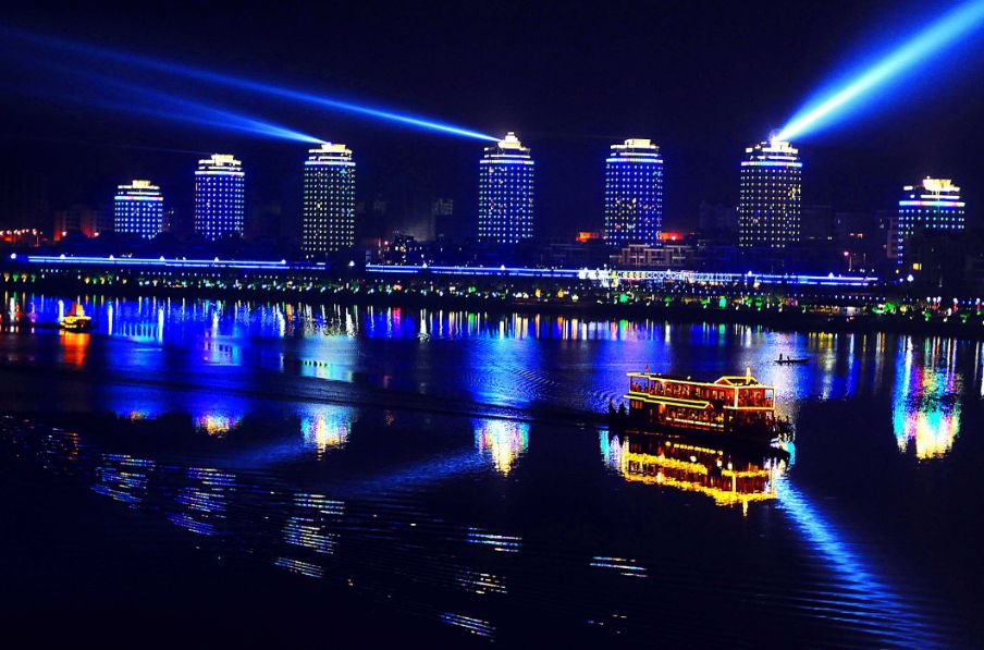 赞美新安江的夜景图片