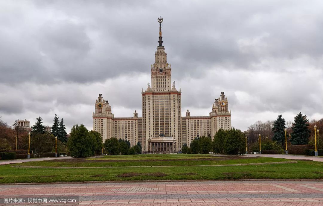 莫斯科大学主楼红星图片