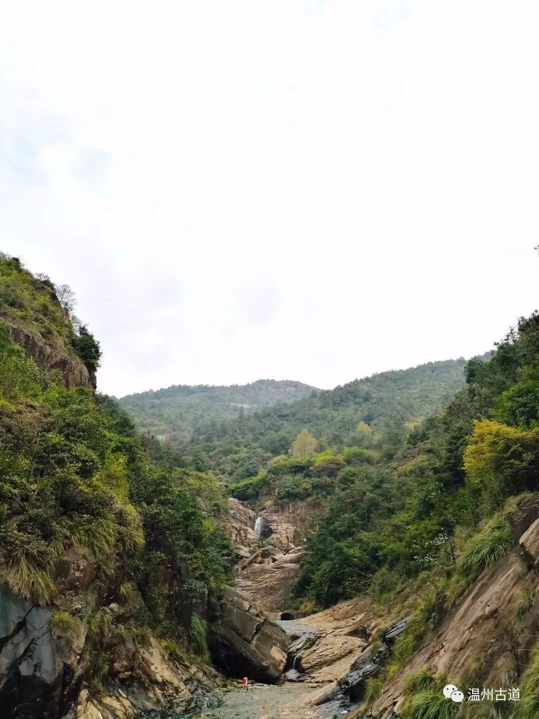 仙泉碧水賞清波聖蹟蒼山觀靚景再登瑞安福泉山