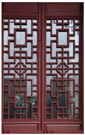 中国的古代工匠,运用最简单的线条和几何图形,将一扇简单呆板的窗户