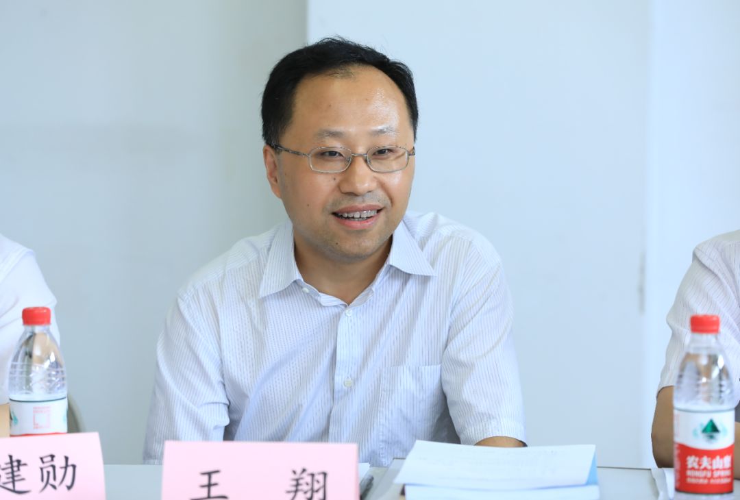 处长叶建勋,主任科员龙新,国家发展改革委投资司投融资服务处处长王翔